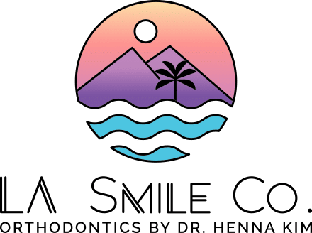 Logo LA Smile Co. Orthodontics in Glendale, CA